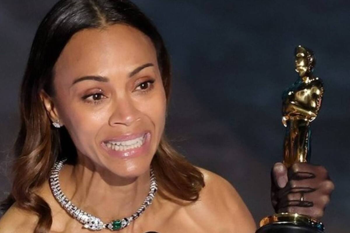 Zoe Saldaña, emocionada al agradecer el Oscar como Mejor Actriz de reparto