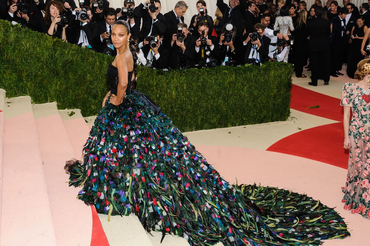 Zoe Saldana en la gala de 2016