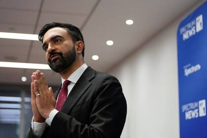 Zohran Mamdani aventaja por dos dígitos a Andrew Cuomo, según las últimas encuestas