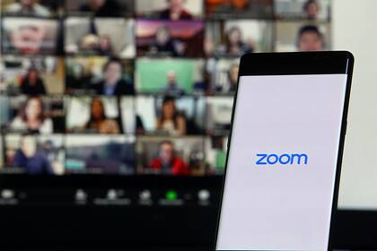 Zoom comenzó a ofrecer el servicio de validación de identidad en dos factores, una modalidad que busca reforzar la seguridad en la plataforma de videollamadas