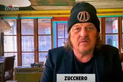 Zucchero cantó "Everybody´s gotta learn sometime"