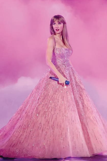ZUHAIR MURAD. Vestido voluminoso "salpicado" de brillos.