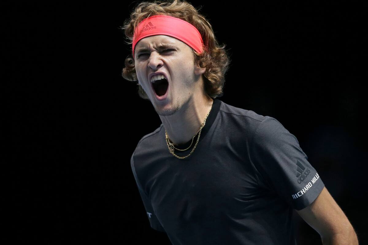Zverev venció a Isner en sets corridos