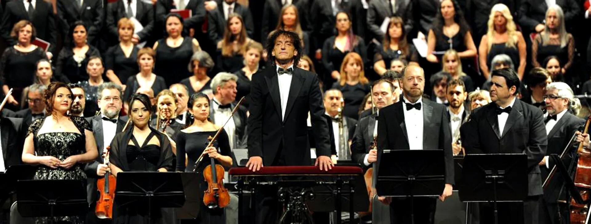 Ángel Mahler al comienzo de la obra en el Teatro Colón