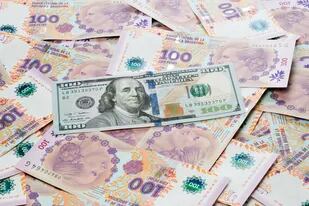 Según los analistas, este año se acelerará la devaluación del tipo de cambio oficial.