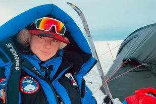 La viajera Sadie Whitelocks relata su viaje por el archipiélago Svalbard, en el Glacial Ártico​