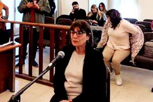 Mafalda Beatriz Secreto, al declarar en el juicio en su contra, acusada de haber asesinado a su pareja, José Luis Arenas, en la ciudad bonaerense de Colón