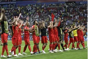El saludo del seleccionado belga para sus hinchas después de un triunfo histórico
