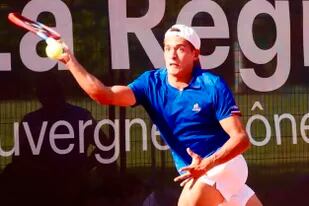 El tenista argentino Sebastián Báez avanzó a los cuartos de final del ATP 250 de Lyon