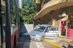 Accidente vial en Retiro, dos heridos.