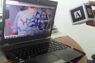 La aplicación web para ver las moléculas en pantalla fue creada por el argentino Luciano Abriata