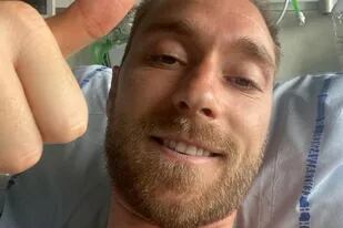 El futbolista danés Christian Eriksen abandonó hoy el hospital de Copenhague en el que estaba internado luego de sufrir el sábado un paro cardíaco en plena cancha.