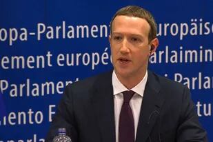 Zuckerberg frente al Parlamento Europeo