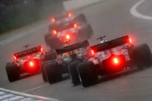 Por ahora la Fórmula 1 tiene luz roja, pero la categoría va a hacer lo posible para que cambie a verde a comienzos de julio.