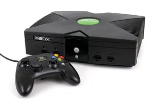 La primera consola Xbox llegó en 2001; para asegurar una oferta sólida de juegos que la hiciera atractiva, Microsoft barajó la posibilidad de comprar Nintendo
