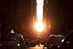 Así se vio el Manhattanhenge en Nueva York, un fenómeno que ocurre en dos ocasiones al año