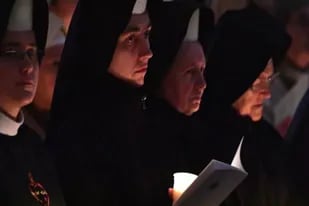 Un artículo del diario oficial del Vaticano revela cómo muchas monjas están sometidas a una vida de servidumbre