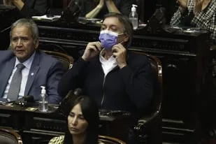 El exjefe del bloque del Frente de Todos, Máximo Kirchner, en Diputado,  durante la votación por el acuerdo con el FMI