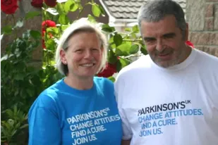 Joy detectó el olor a Parkinson por primera vez en su esposo, a quien le diagnosticaron la enfermedad a la edad de 45 años