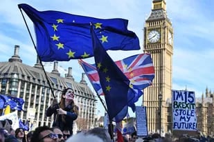 El temor al impacto de un Brexit sin acuerdo multiplicó las medidas precautorias de la población