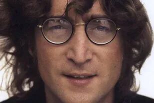Pusieron en venta el disco que le firmó John Lennon a su asesino y el precio estimativo es 2 millones de dólares