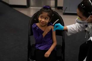 Se difundieron nuevos datos sobre la protección que la vacuna de Pfizer brinda a chicos de 5 a 11 años