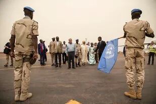 21/07/2022 El Secretario General António Guterres pasa revista a la guardia de honor compuesta por las fuerzas de mantenimiento de la paz que prestan servicio en la Misión Multidimensional Integrada de Estabilización de las Naciones Unidas en Malí POLITICA MALÍ INTERNACIONAL AFRICA UN PHOTO/MARCO DORMINO